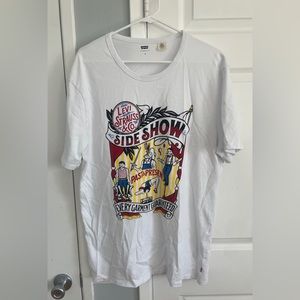 Levi Strauss & Co. Sideshow T-Shirt. Mens Size XL